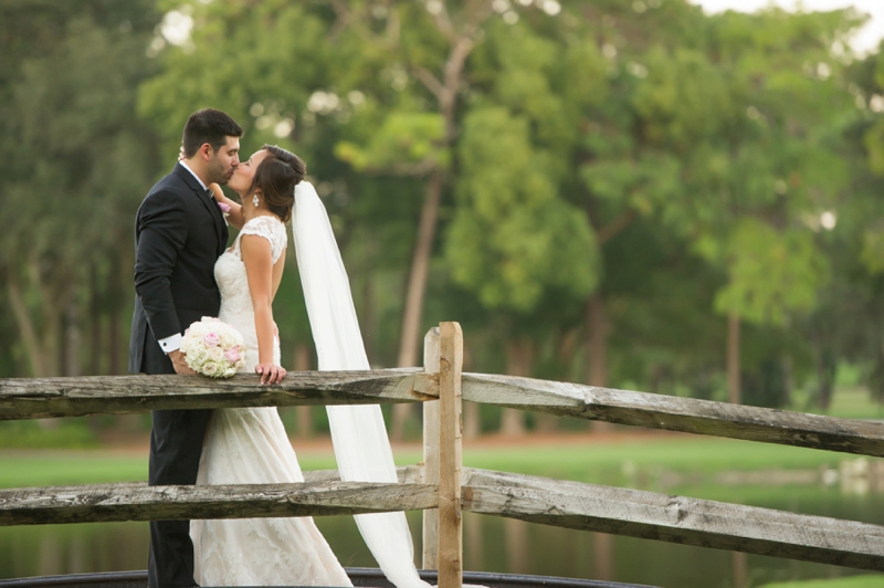 Elegant Blush & Gold Florida Wedding via TheELD.com