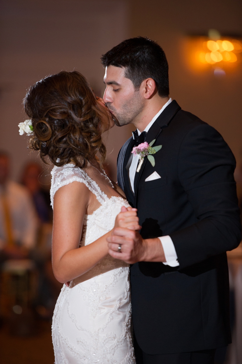 Elegant Blush & Gold Florida Wedding via TheELD.com