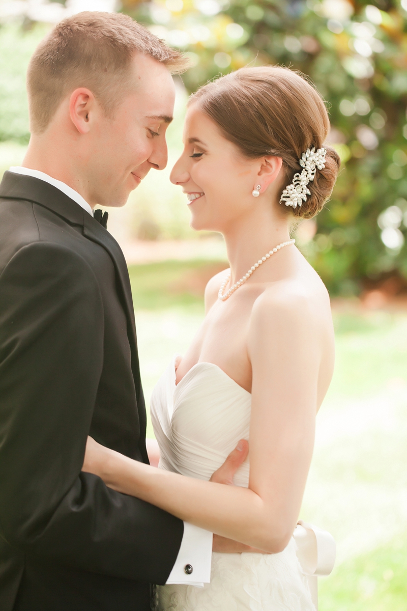 Elegant Black & Gold North Carolina Wedding via TheELD.com