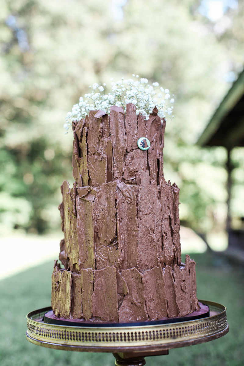 Summer Camp Inspired Wedding Ideas via TheELD.com