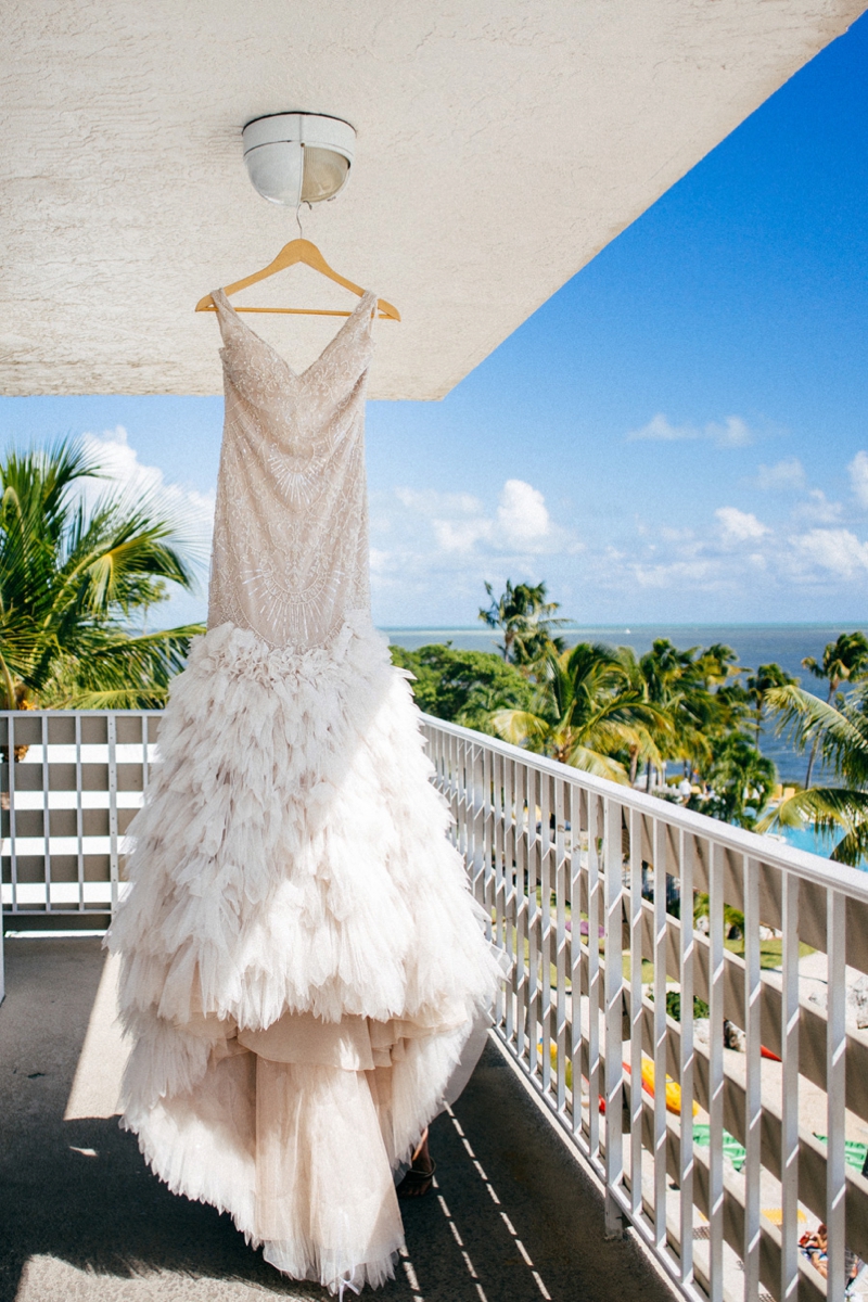 Glamorous Navy & White Islamorada Wedding via TheELD.com