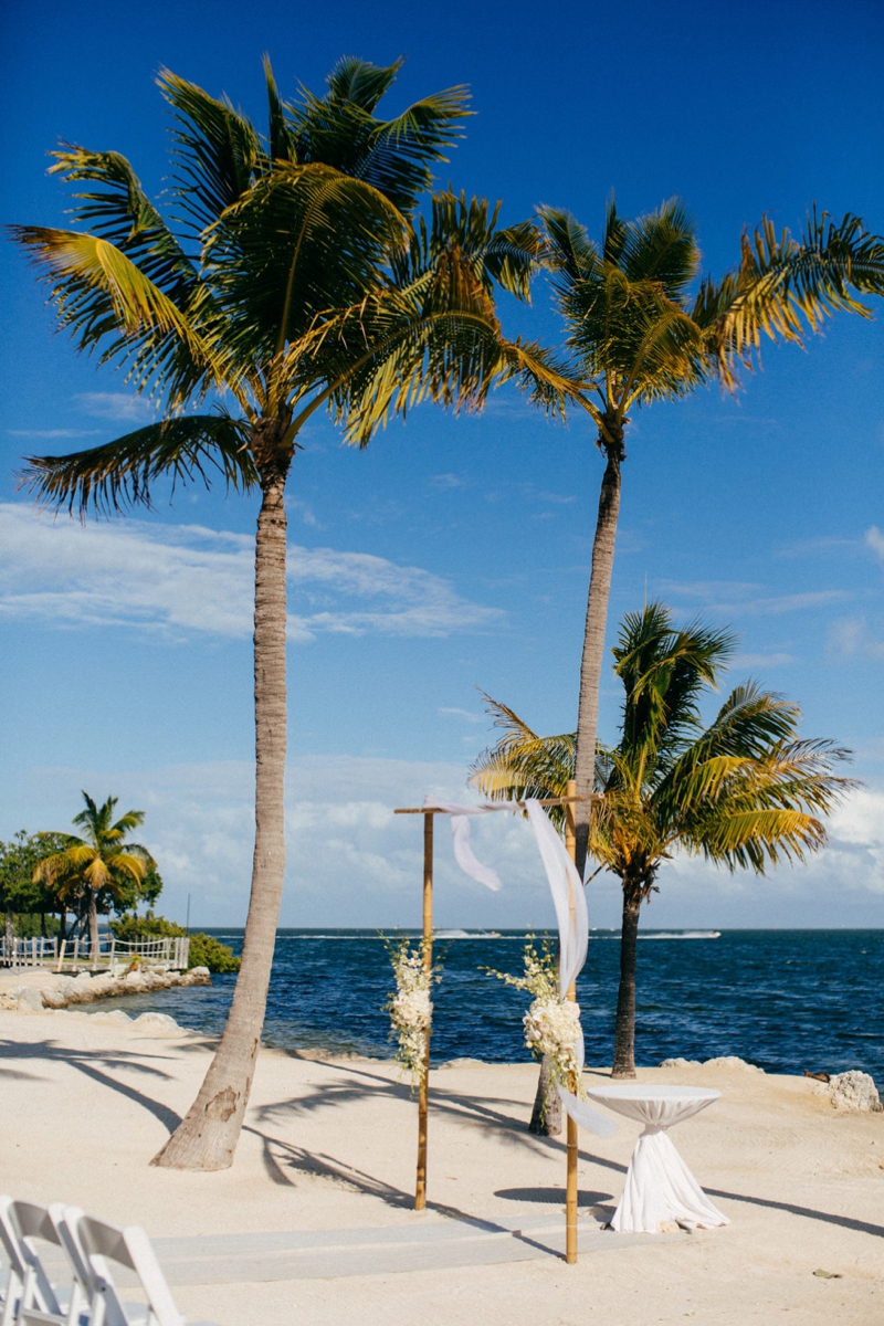 Glamorous Navy & White Islamorada Wedding via TheELD.com