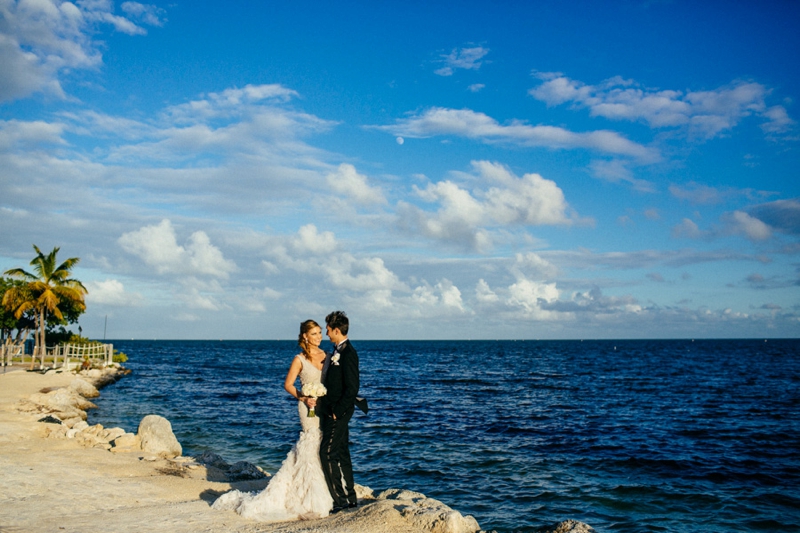 Glamorous Navy & White Islamorada Wedding via TheELD.com