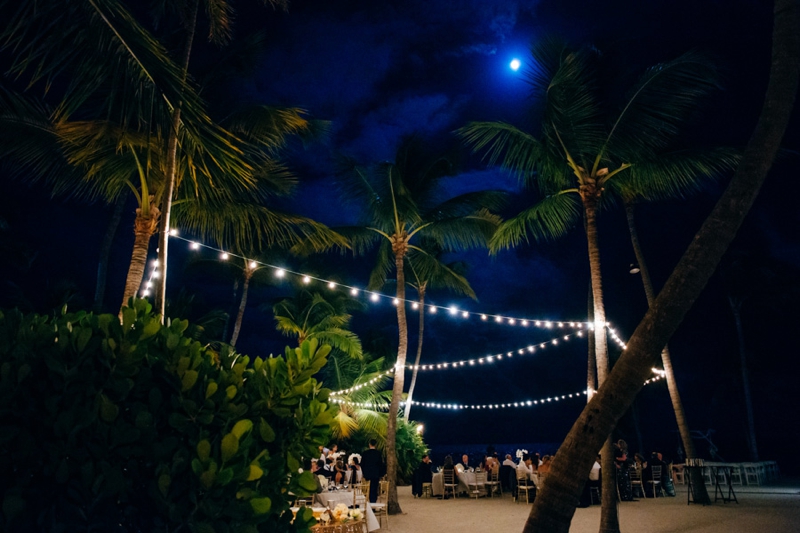 Glamorous Navy & White Islamorada Wedding via TheELD.com