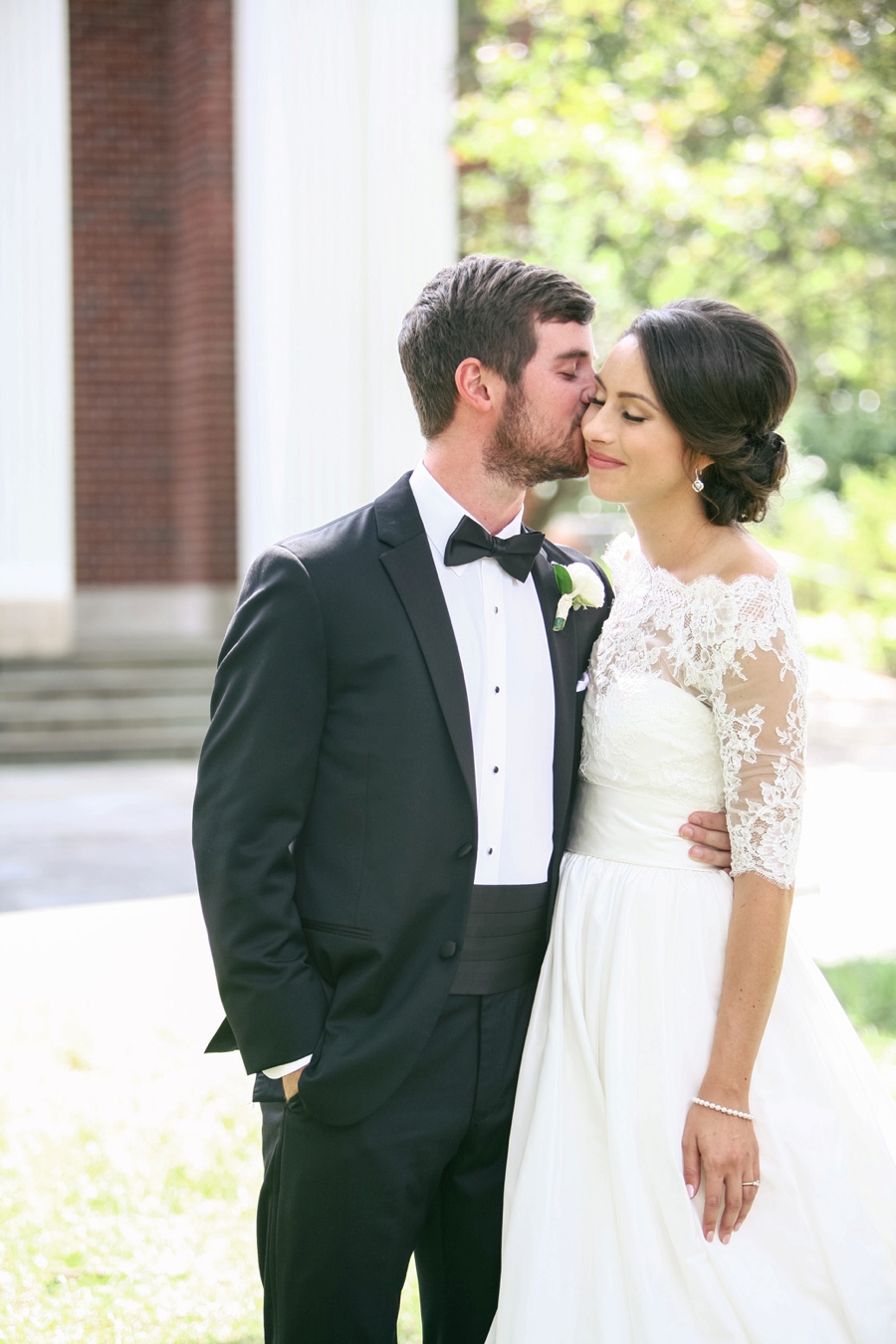 A Classic & Timeless North Carolina Wedding via TheELD.com