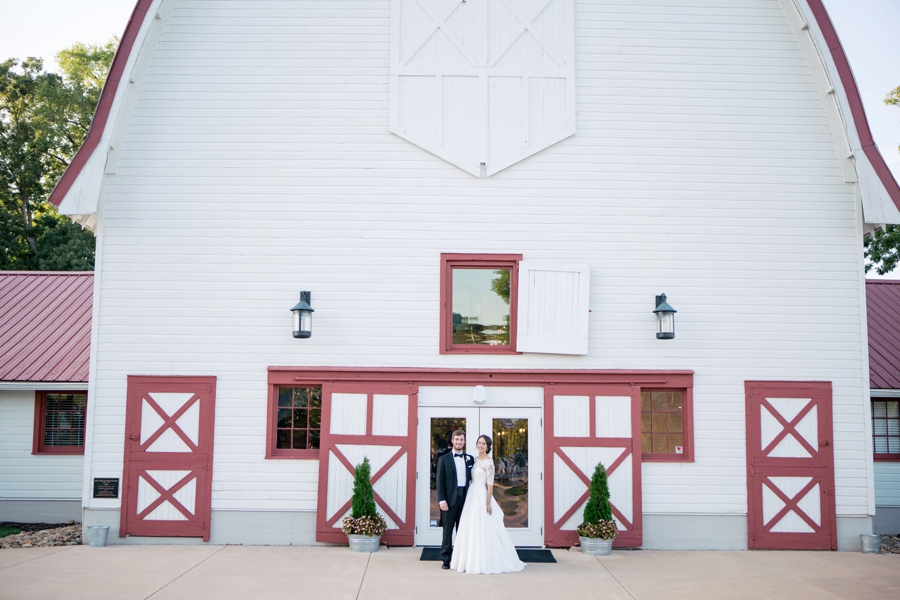 A Classic & Timeless North Carolina Wedding via TheELD.com