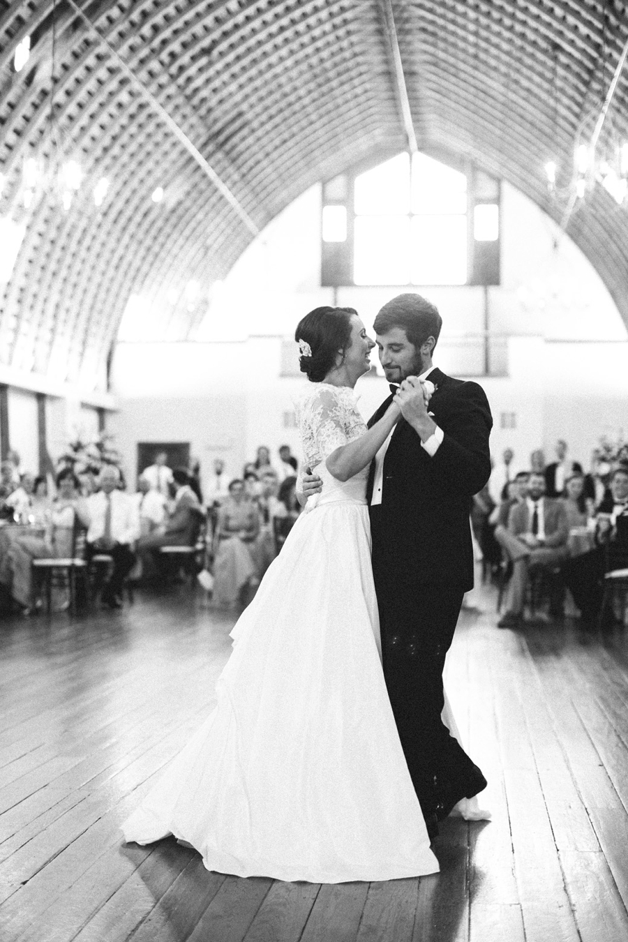 A Classic & Timeless North Carolina Wedding via TheELD.com