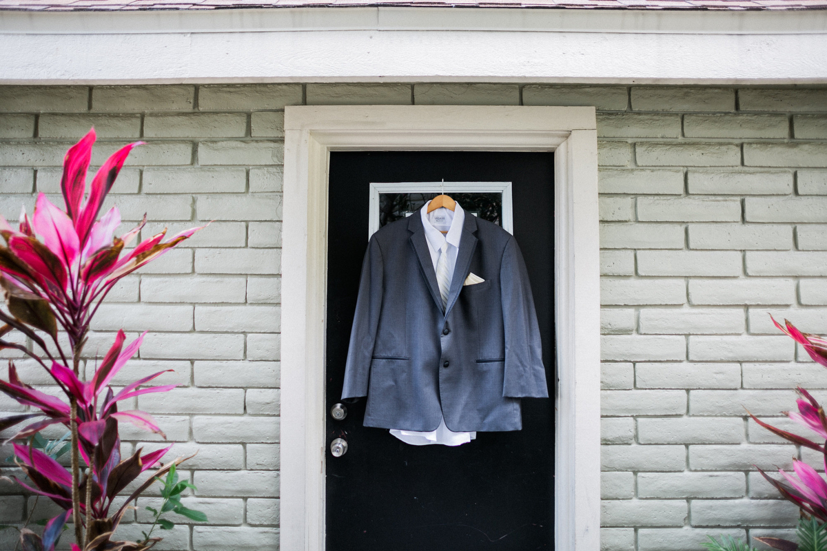 A Romantic Red White and Blue Wedding via TheELD.com