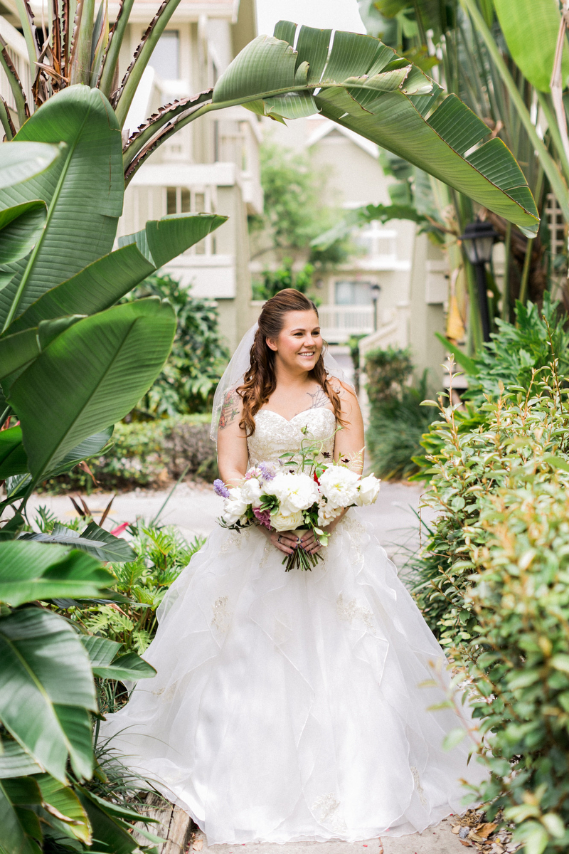 A Romantic Red White and Blue Wedding via TheELD.com