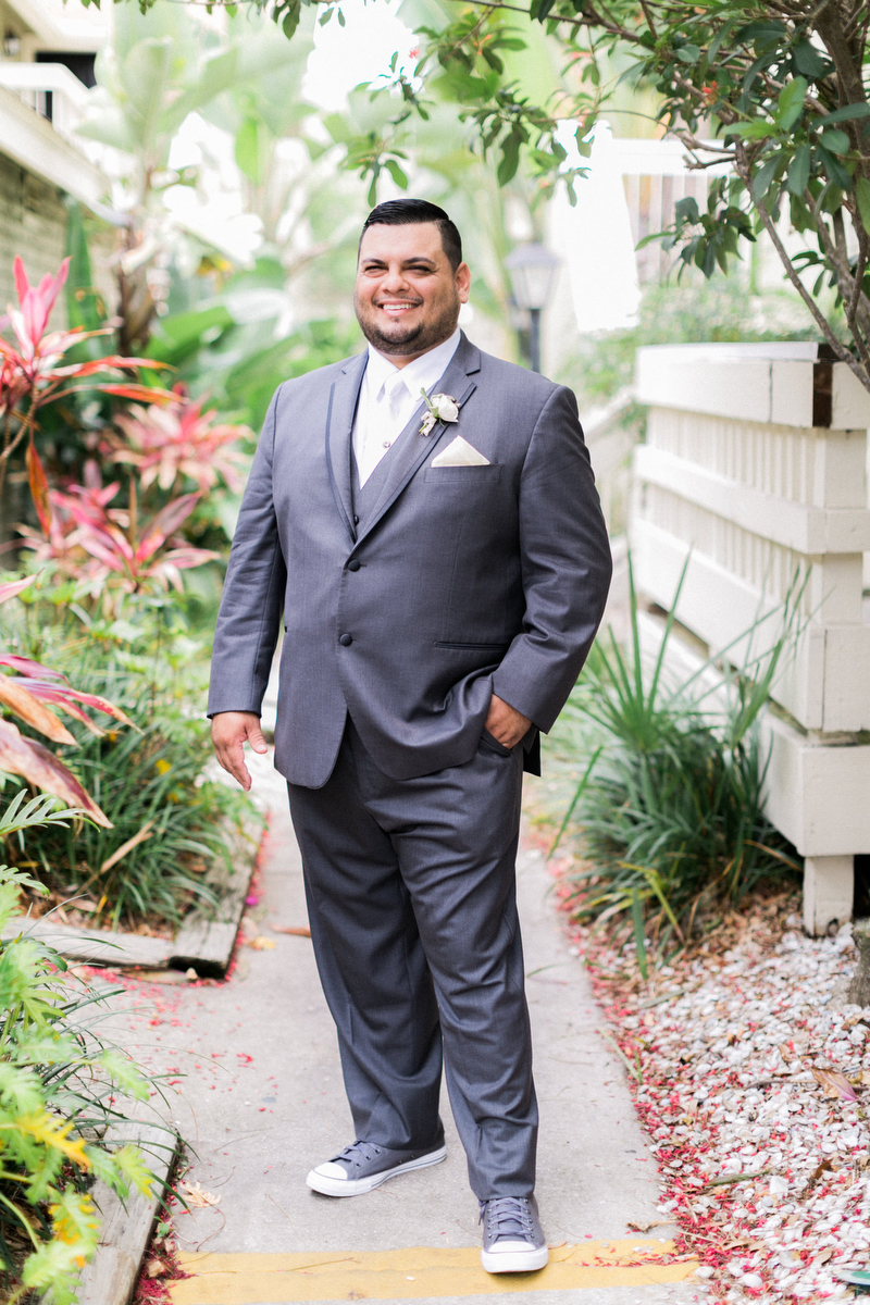 A Romantic Red White and Blue Wedding via TheELD.com