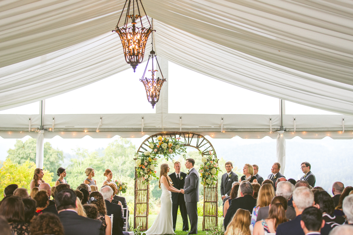 A Vintage Elegant North Carolina Wedding via TheELD.com