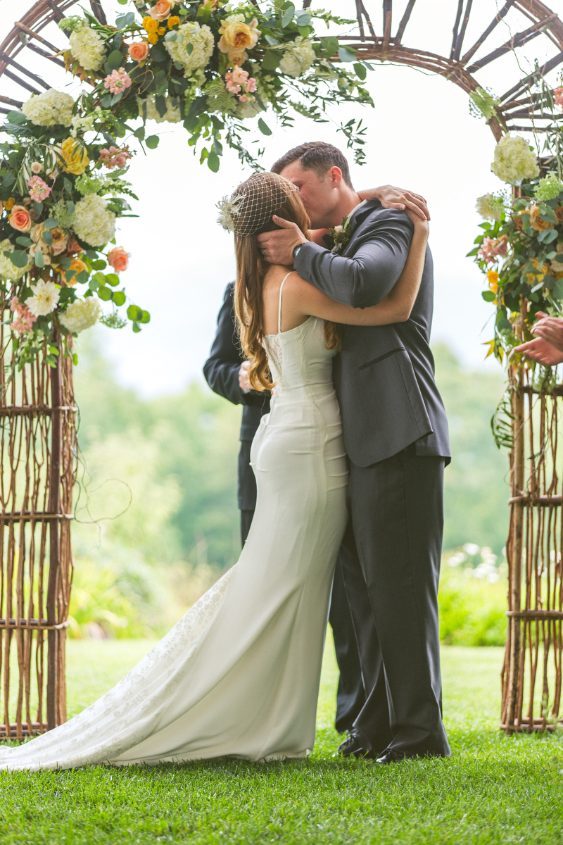 A Vintage Elegant North Carolina Wedding via TheELD.com