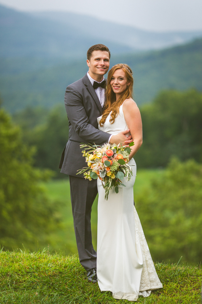 A Vintage Elegant North Carolina Wedding via TheELD.com