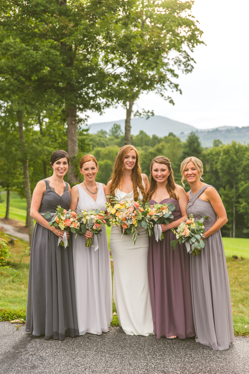 A Vintage Elegant North Carolina Wedding via TheELD.com