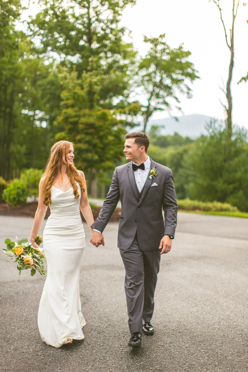 A Vintage Elegant North Carolina Wedding via TheELD.com