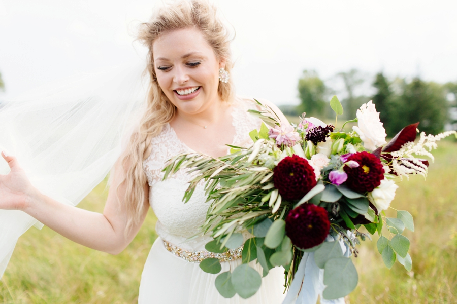 An Organic Blush & Burgundy Minnesota Wedding via TheELD.com