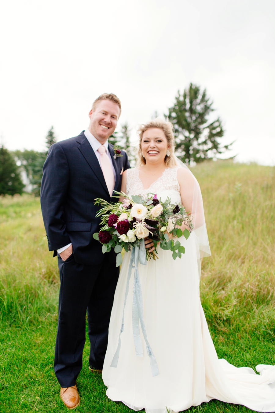 An Organic Blush & Burgundy Minnesota Wedding via TheELD.com