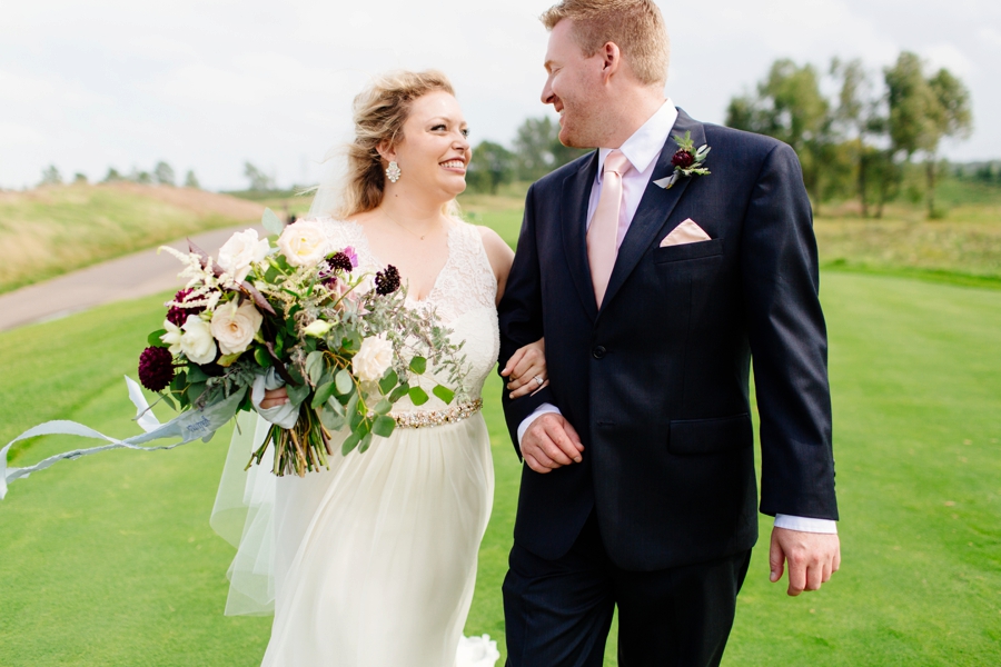 An Organic Blush & Burgundy Minnesota Wedding via TheELD.com