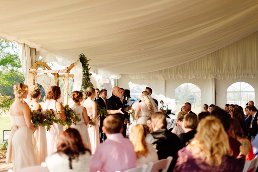 An Organic Blush & Burgundy Minnesota Wedding via TheELD.com