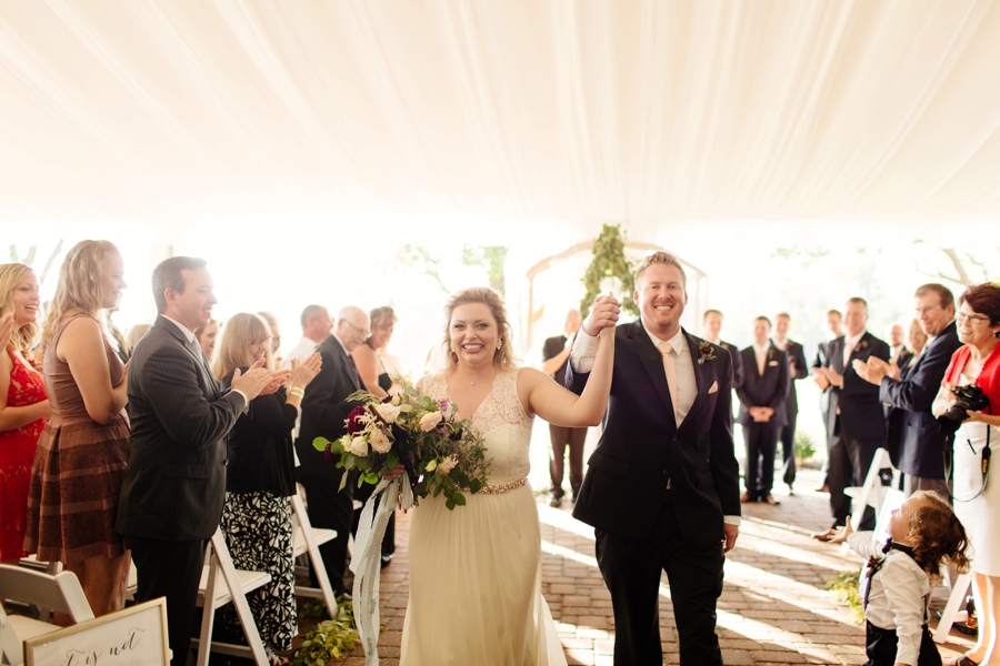 An Organic Blush & Burgundy Minnesota Wedding via TheELD.com