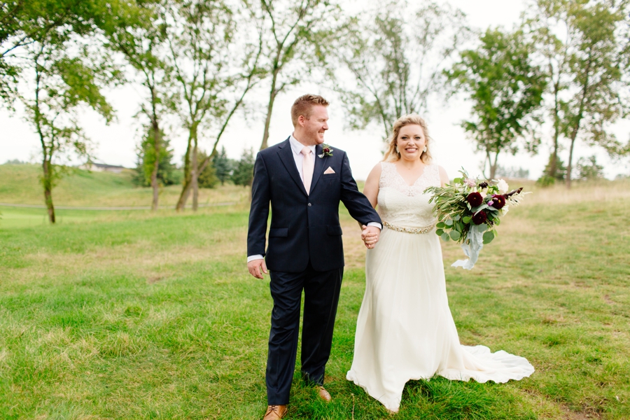 An Organic Blush & Burgundy Minnesota Wedding via TheELD.com