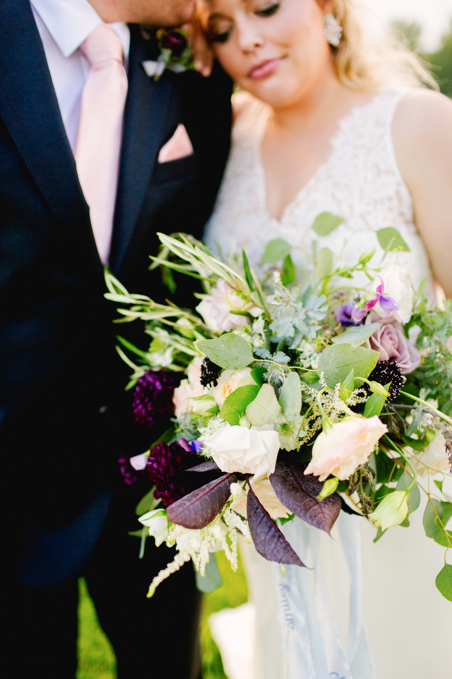 An Organic Blush & Burgundy Minnesota Wedding via TheELD.com