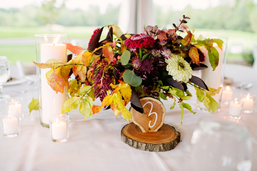 An Organic Blush & Burgundy Minnesota Wedding via TheELD.com