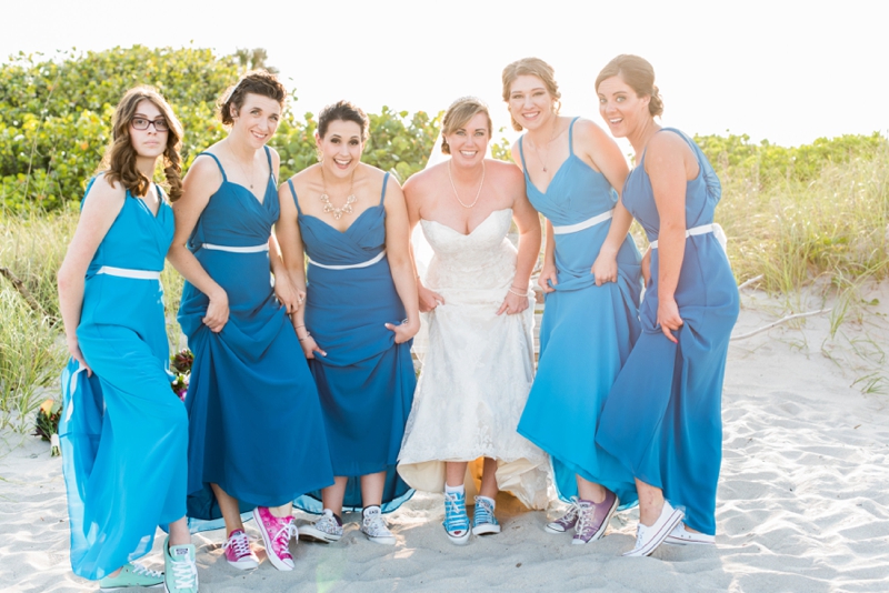 A Colorful & Tropical Beach Wedding via TheELD.com