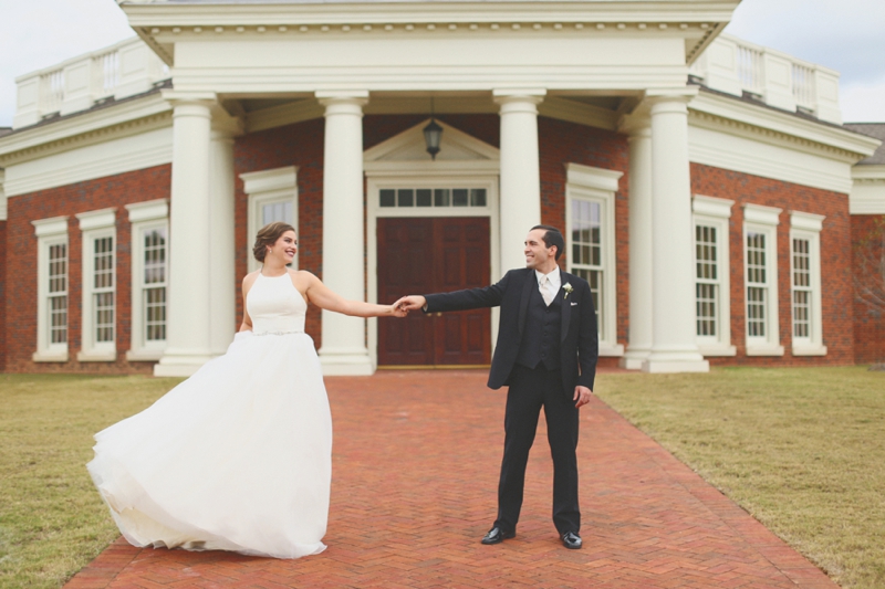 Classic Green & White Alabama Wedding via TheELD.com