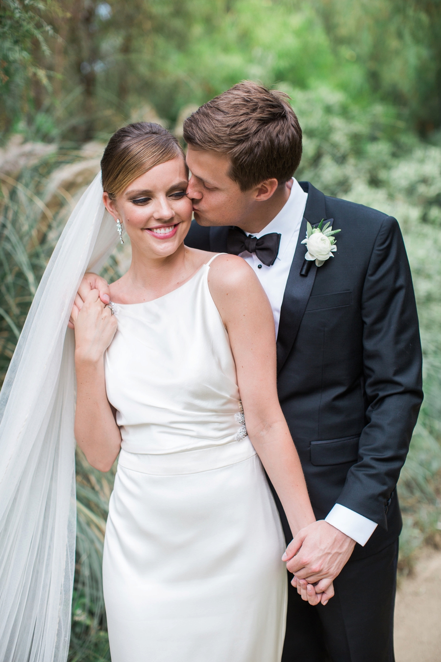 An Elegant Parker Palm Springs Wedding via TheELD.com