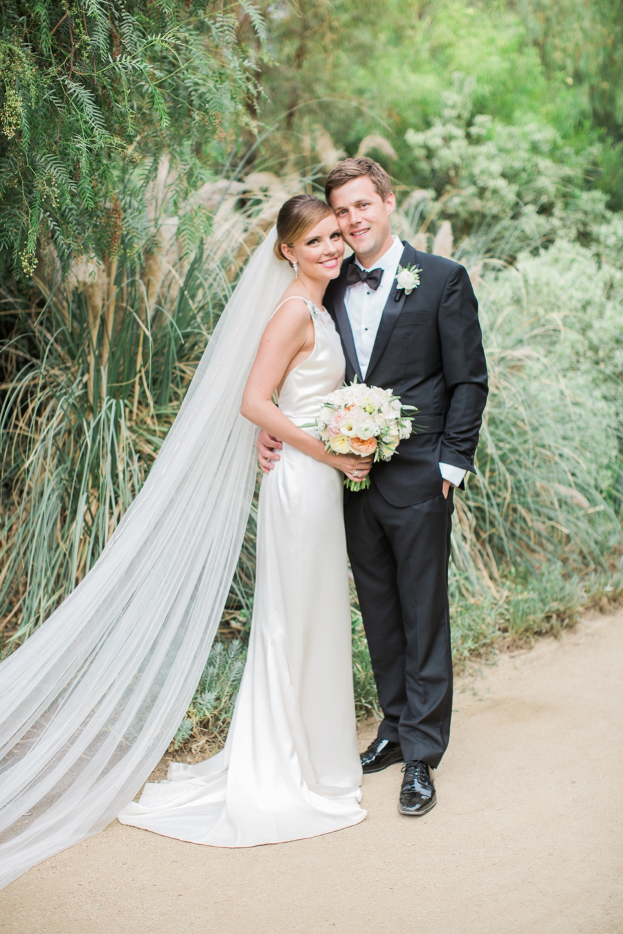 An Elegant Parker Palm Springs Wedding via TheELD.com