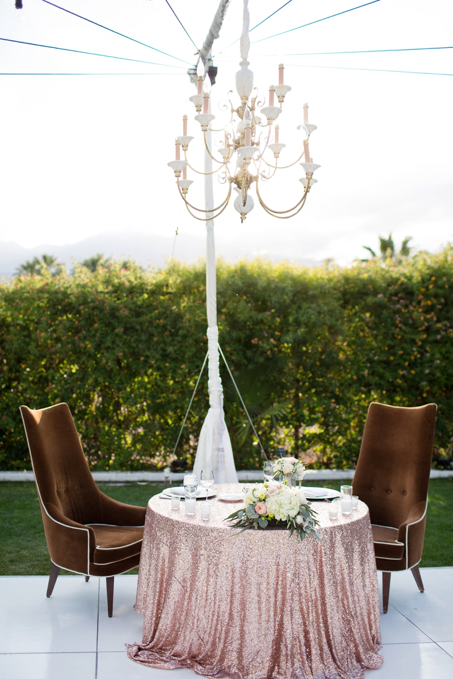 An Elegant Parker Palm Springs Wedding via TheELD.com