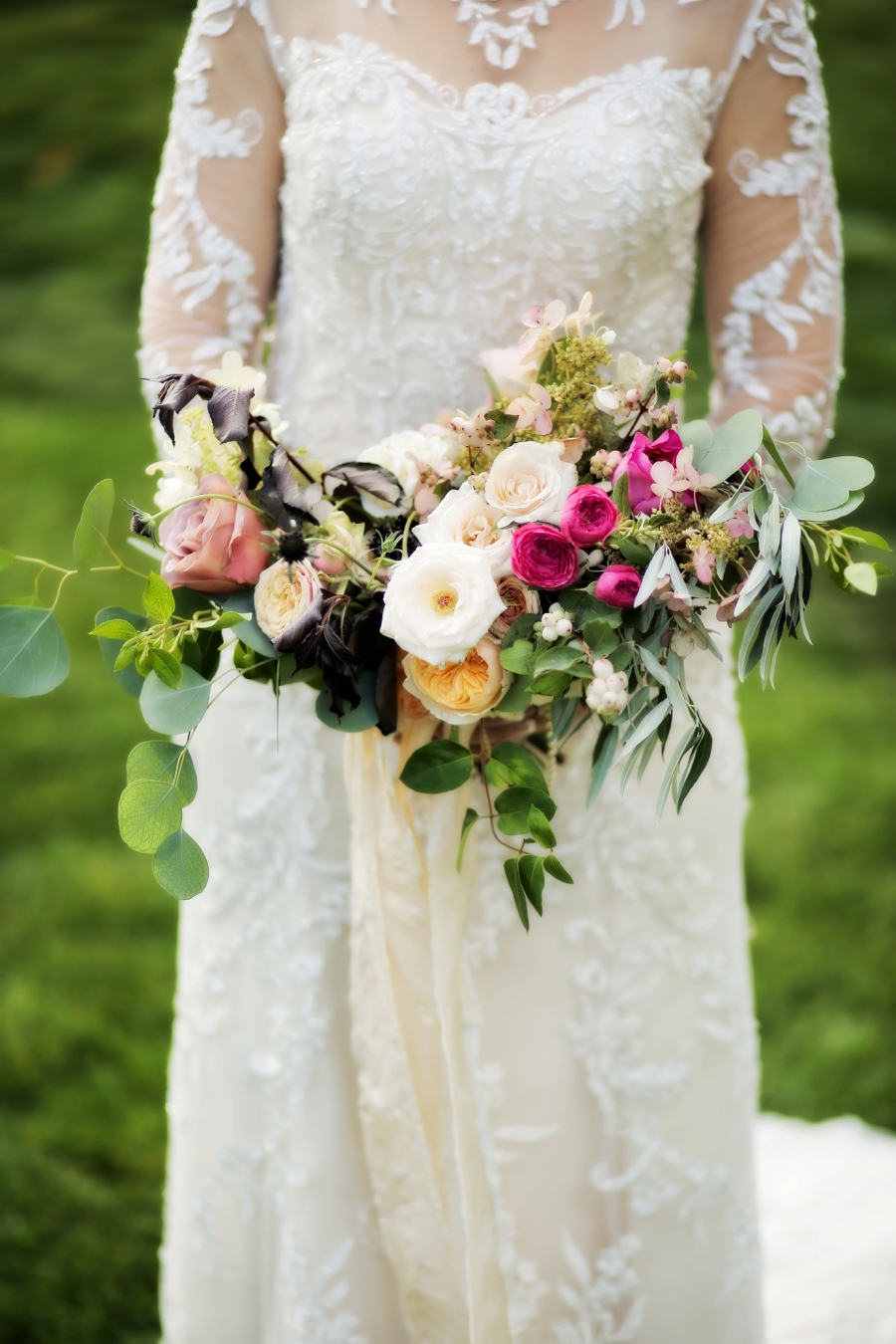 An Intimate & Romantic Utah Wedding via TheELD.com