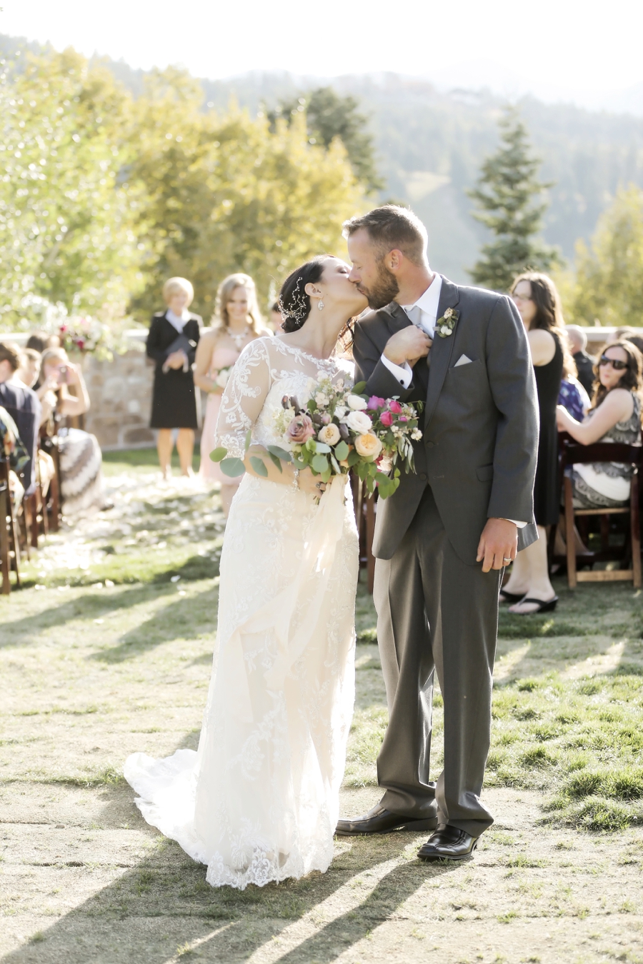 An Intimate & Romantic Utah Wedding via TheELD.com