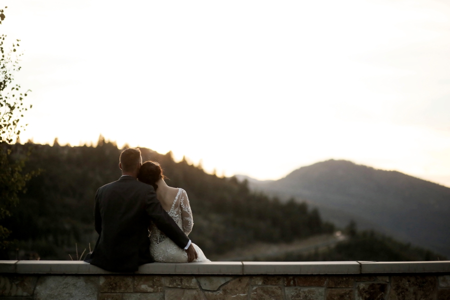 An Intimate & Romantic Utah Wedding via TheELD.com