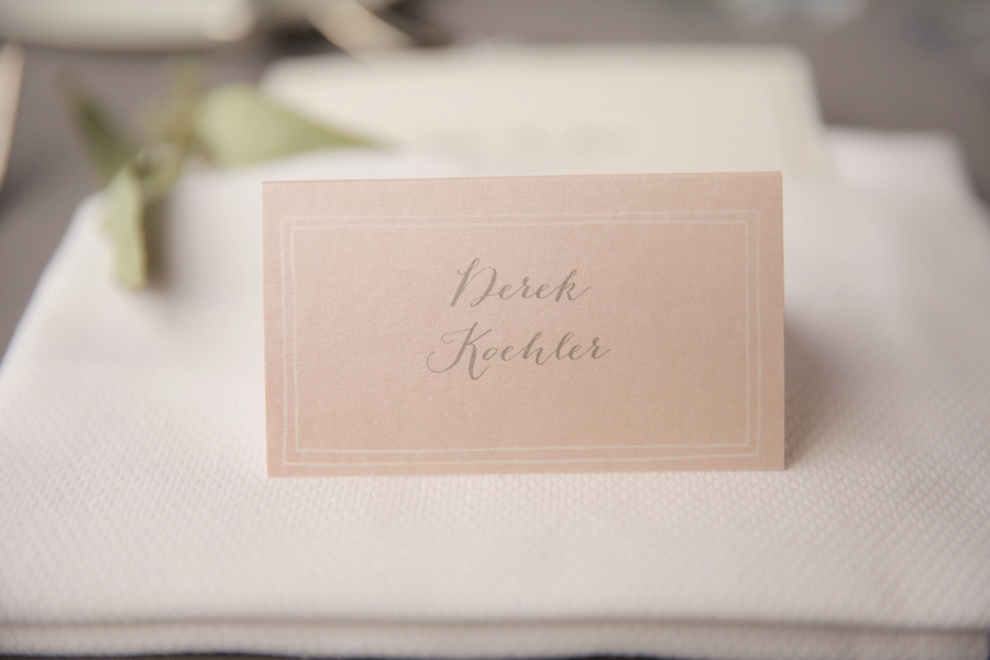 An Intimate & Romantic Utah Wedding via TheELD.com