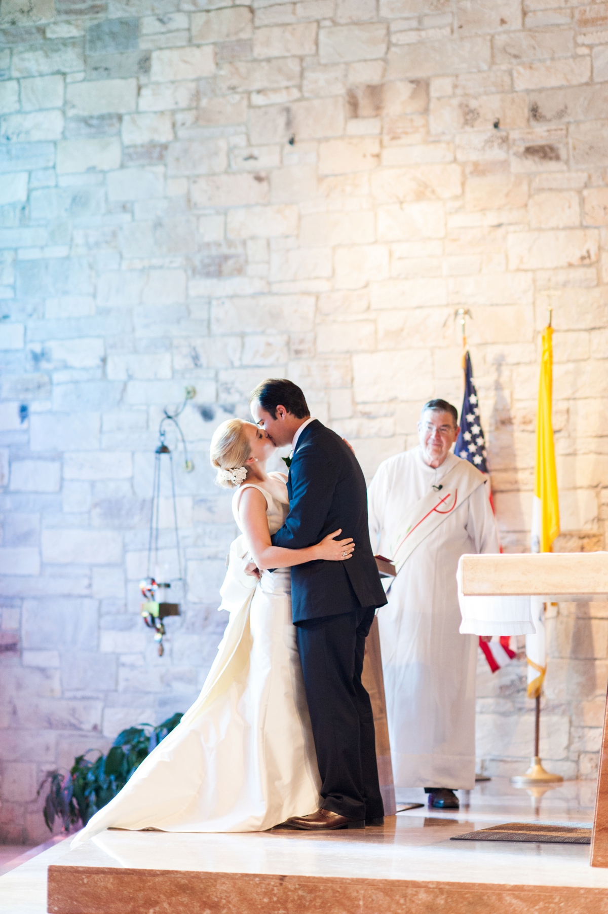 Elegant Green & White Sonoma Wedding via TheELD.com