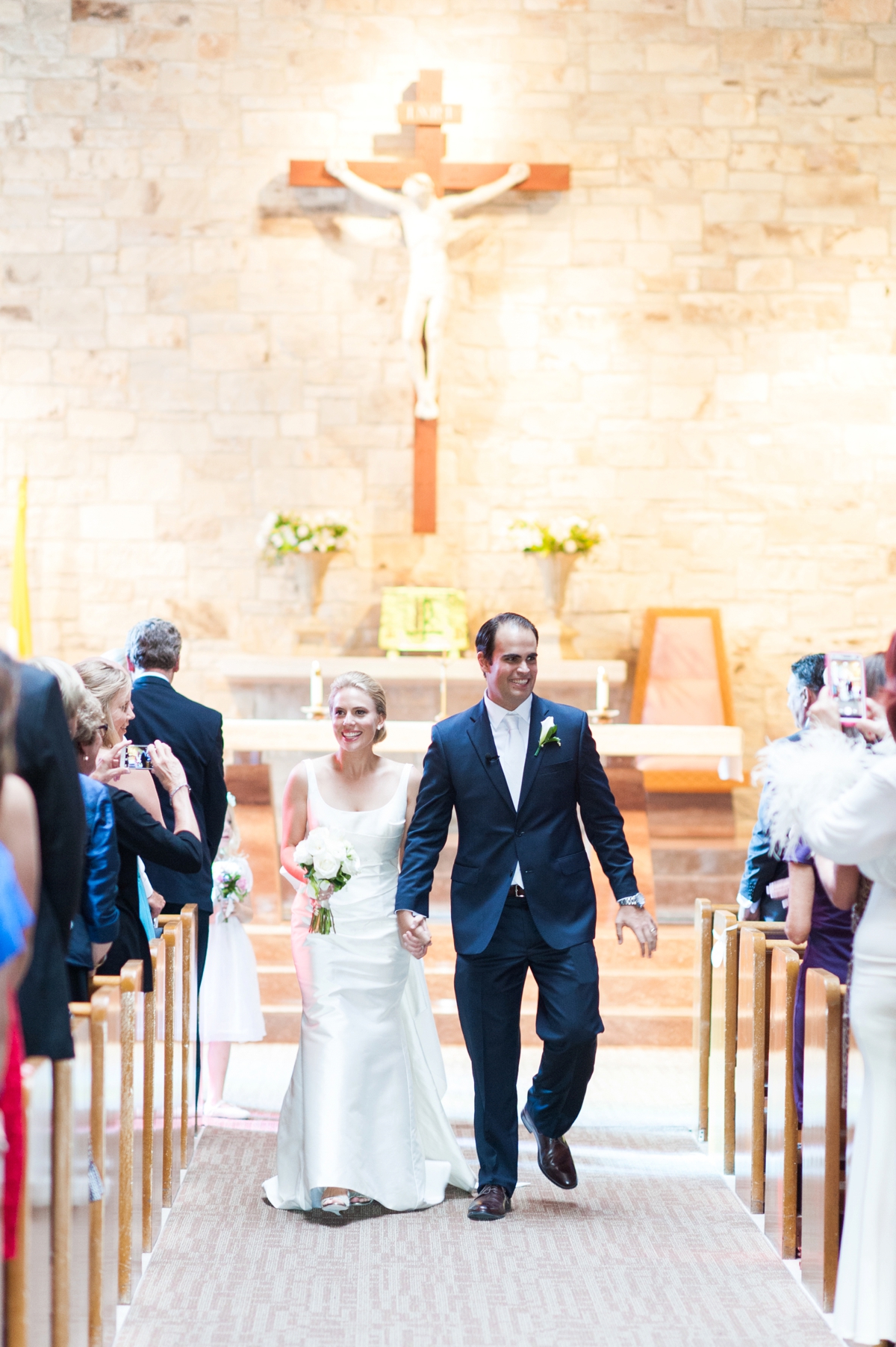 Elegant Green & White Sonoma Wedding via TheELD.com