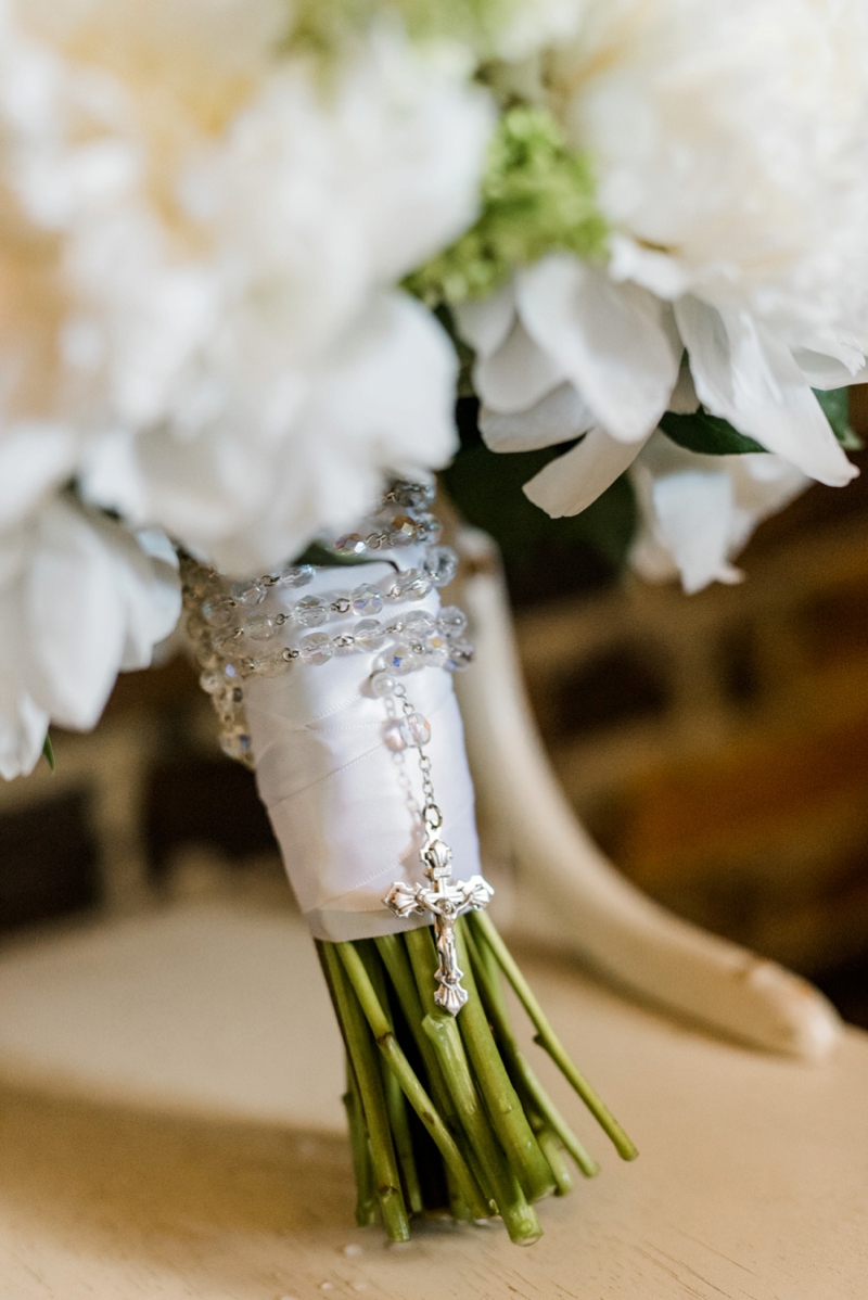 Romantic Champagne & Blush Farm Wedding via TheELD.com