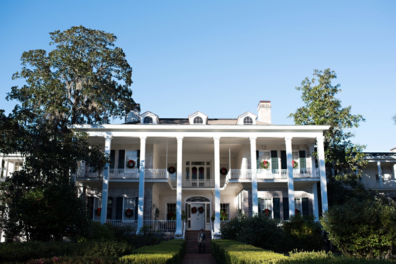 A Southern Elegant Green & White Wedding In Georgia via TheELD.com