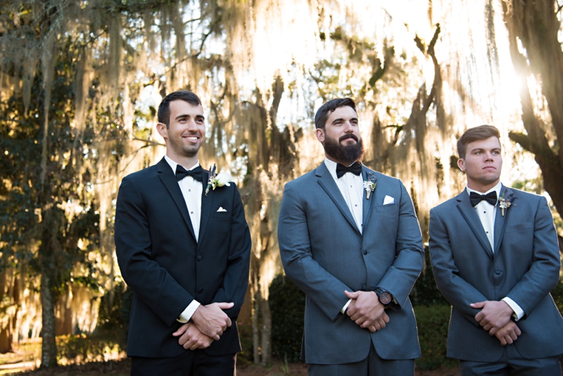 A Southern Elegant Green & White Wedding In Georgia via TheELD.com