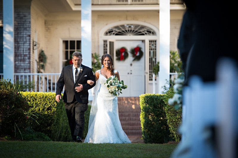 A Southern Elegant Green & White Wedding In Georgia via TheELD.com