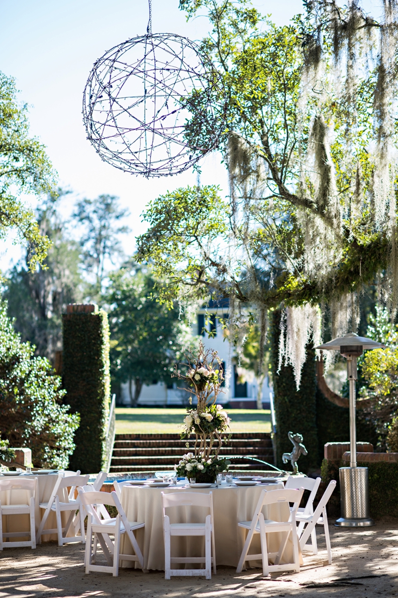 A Southern Elegant Green & White Wedding In Georgia via TheELD.com