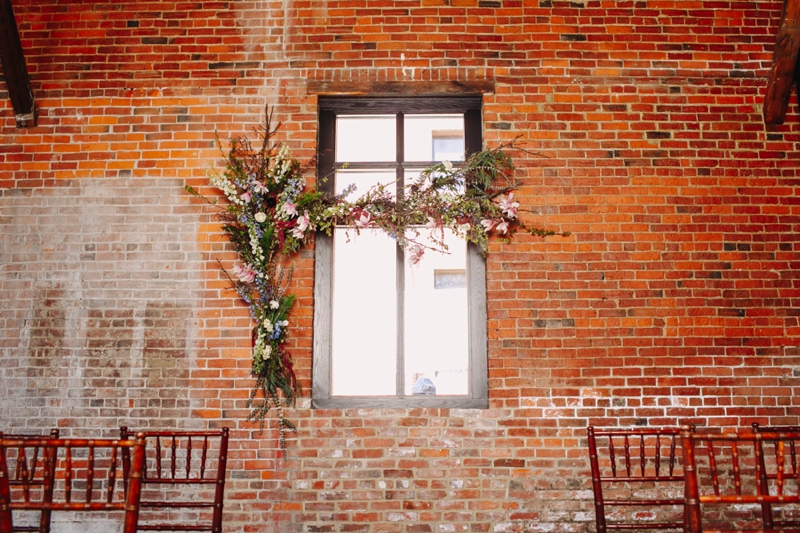 Urban Romantic Wedding Inspiration via TheELD.com