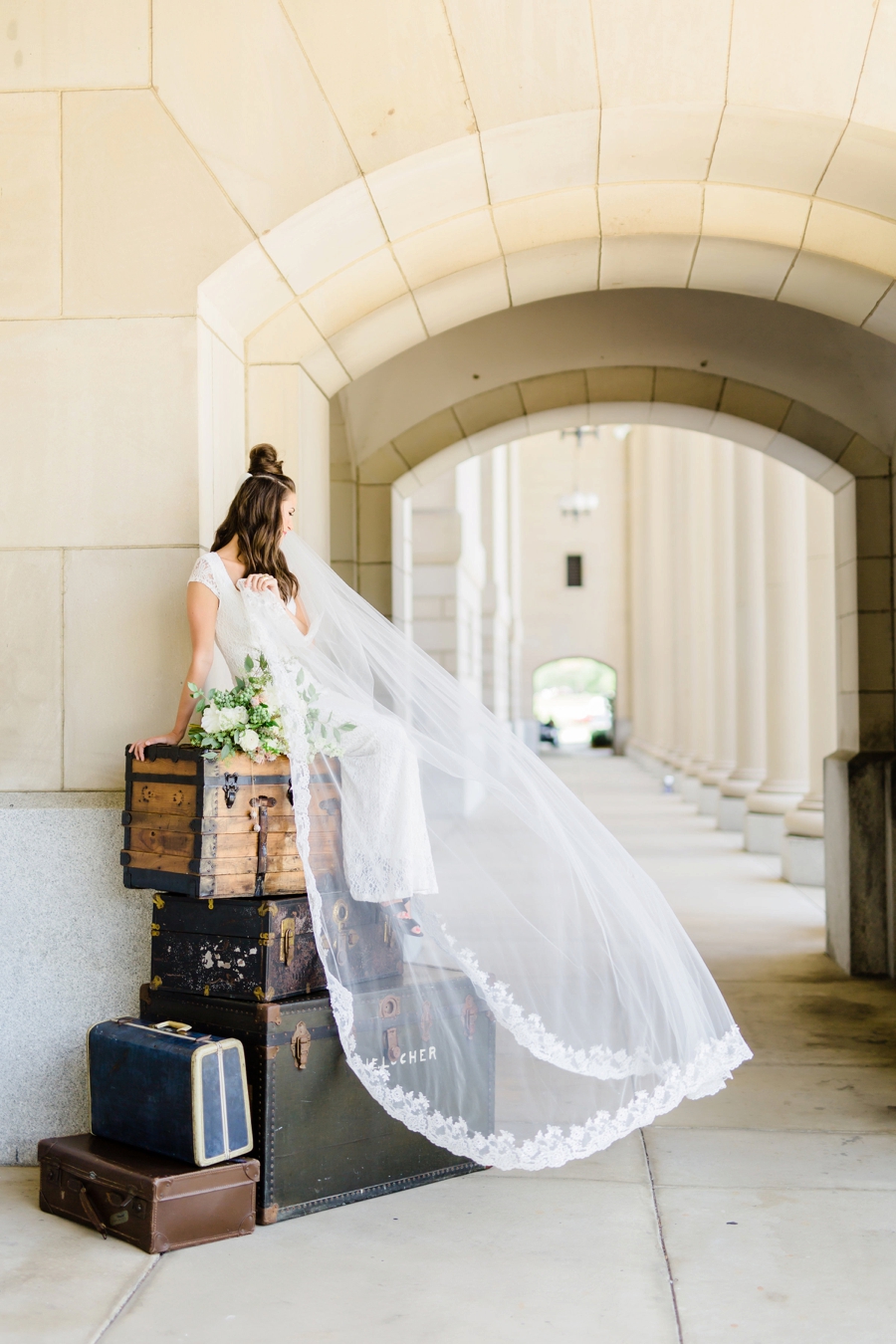 City Chic Marble Inspired Wedding Ideas via TheELD.com