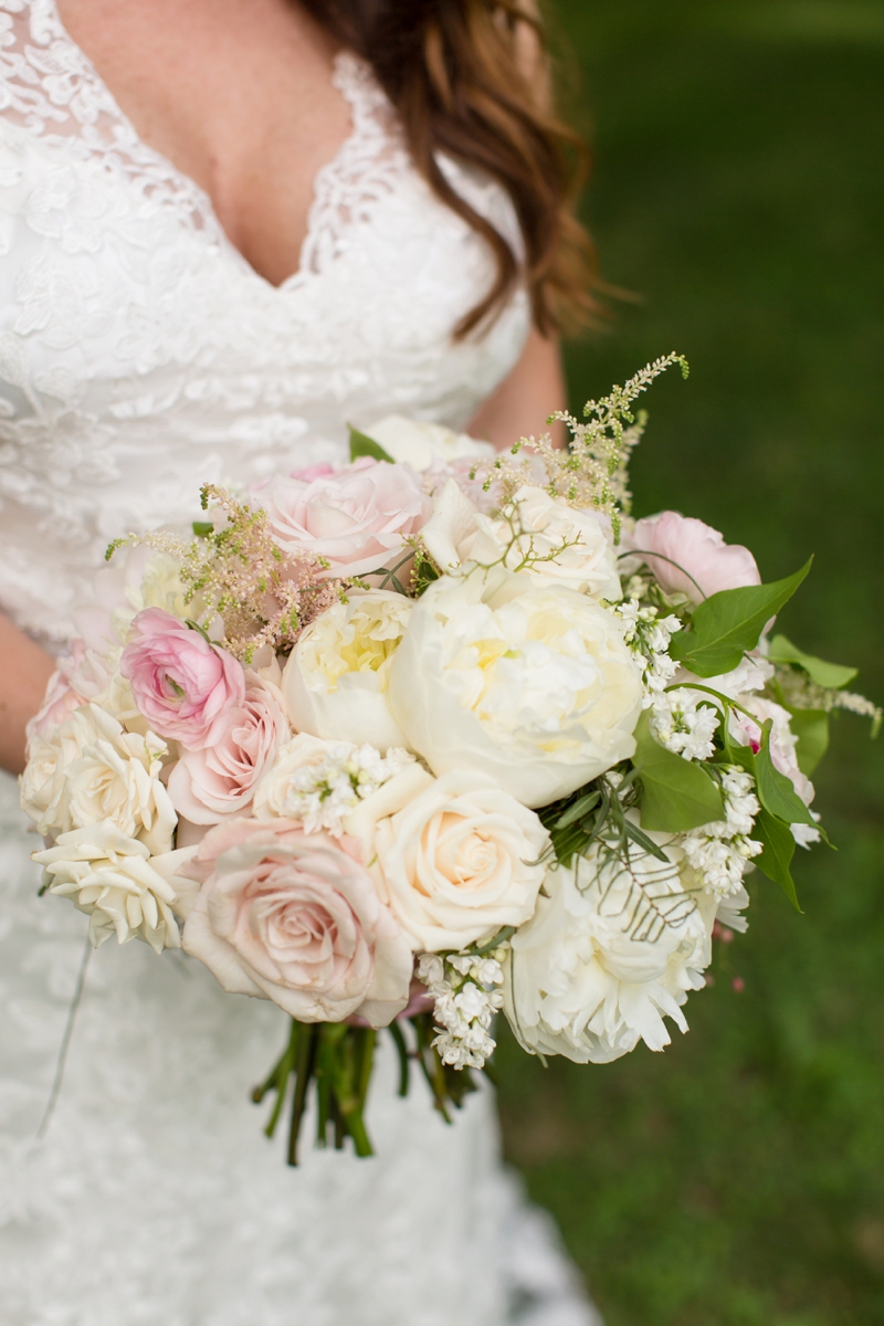 Gorgeous Pink & Red St. Louis Wedding via TheELD.com