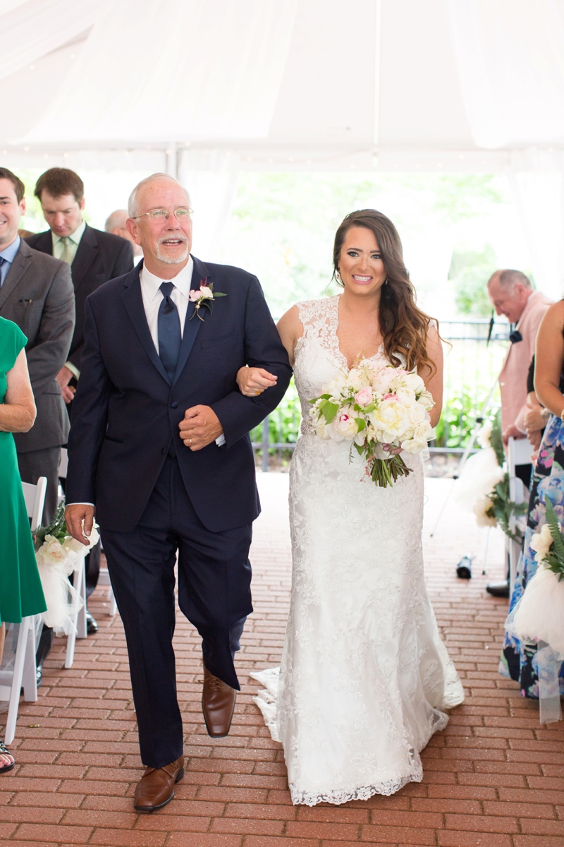 Gorgeous Pink & Red St. Louis Wedding via TheELD.com