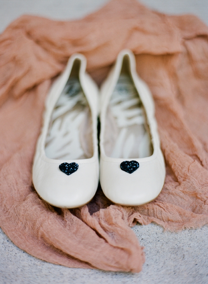 A Navy & Gold Gainesville Wedding via TheELD.com