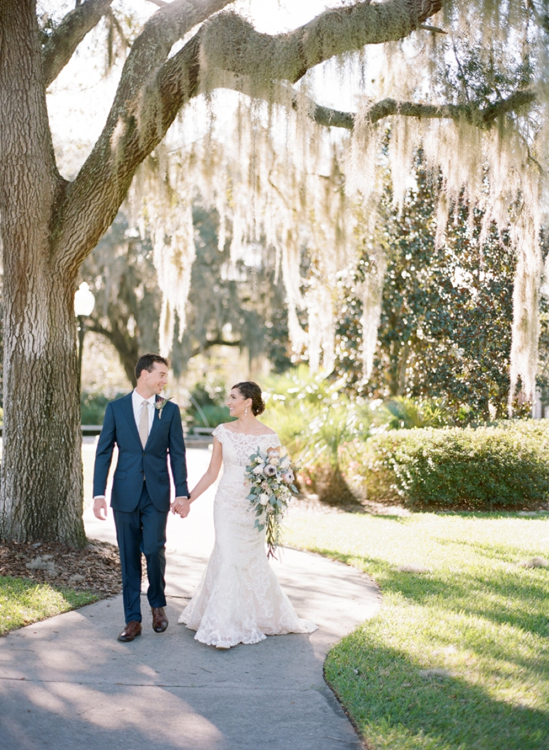 A Navy & Gold Gainesville Wedding via TheELD.com