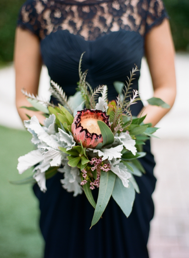 A Navy & Gold Gainesville Wedding via TheELD.com